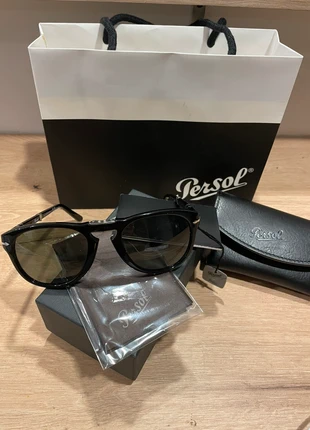 Persol 714 pliable noire – verres gris vert polarisés – neuve, marque: Persol, état: Neuf avec étiquette, 180,00 €, 189,70 € Protection acheteurs incluse