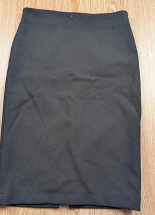 Jupe droite noire – Zara – taille S – très bon état #354, brand: Zara, condition: Very good, size: S / 36 / 8, €4.20, €5.11 includes Buyer Protection Pro