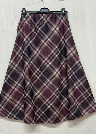 Falda midi burdeos, marca: Tienda Local, estado: Nuevo con etiquetas, tamaño: M / 38 / 10, 17,00 €, 18,55 € Protección al comprador Pro incluida