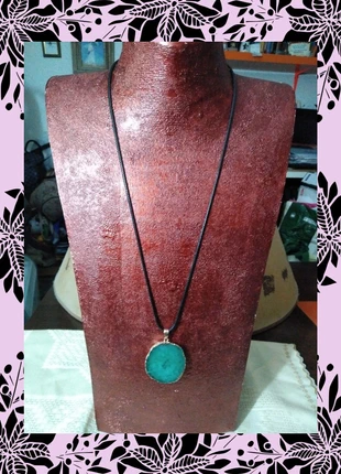 Bonito colgante ágata verde, marque: Local, état: Neuf sans étiquette, 9,00 €, 10,15 € Protection acheteurs incluse