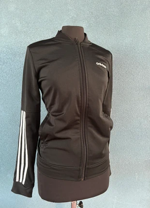 Black adidas sweatshirt y2k style, marque: adidas, état: Très bon état, taille: XS / 34 / 6, 17,00 €, 18,55 € Protection acheteurs incluse