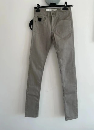 joli jeans gris taille 30/32 april 77 modèle Joey 👖, marke: April 77, zustand: Neu, mit Etikett, größe: XXXS / 30 / 2, 8,00 €, 9,10 € inklusive Vinted-Käuferschutz