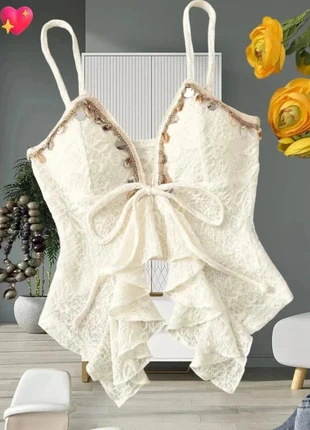 Débardeur dos nus avec froufrou et breloques, brodé, crème hippie style taille M (ref 52), marque: Hippie Chic, état: Neuf sans étiquette, taille: M / 38 / 10, 10,74 €, 11,98 € Protection acheteurs incluse