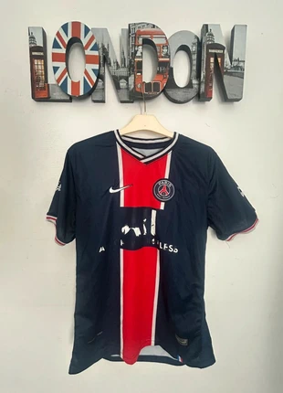 Maillot psg homme taille M, marque: Concept, état: Très bon état, taille: M, 8,00 €, 9,10 € Protection acheteurs incluse