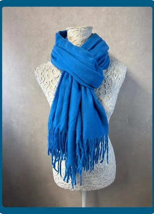 Écharpe bleue à franges – Parfois – Lot MI30, condition: Very good, €6.70, €7.74 includes Buyer Protection Pro