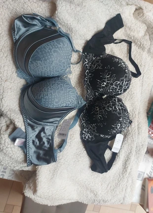 2 soutien-gorges neuf, marque: Guy de France, état: Neuf avec étiquette, taille: 100C, 40,00 €, 42,70 € Protection acheteurs incluse