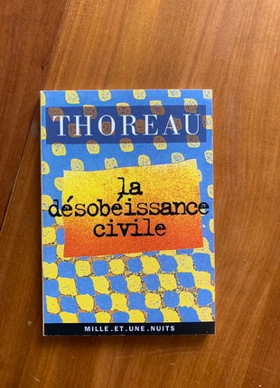 La Désobéissance civile – Henry David Thoreau - Editions mille et une nuits, état: Bon état, 1,00 €, 1,75 € Protection acheteurs incluse