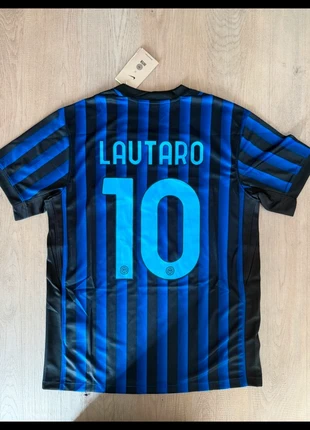 Inter Home 25/26 - Lautaro #10, marca: Inter Milan, estado: Novo com etiquetas, tamanho: M, €28.99, €31.14 inclui Proteção do Comprador