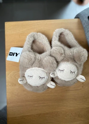 Pantoufles, marque: pas de marque, état: Neuf avec étiquette, taille: 35, 4,00 €, 4,90 € Protection acheteurs incluse