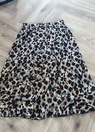 Leuke rok, merk: ONLY, staat: Heel goed, maat: M / 38 / 10, € 2,50, € 3,33 inclusief Kopersbescherming