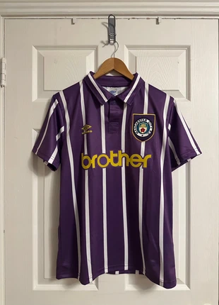 Manchester City 1993/1994 Away Kit, brand: Manchester City, condition: New without tags, size: L, €30.00, €32.20 includes Buyer Protection