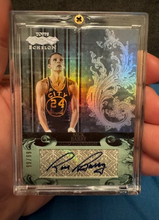 Rick Barry Auto /99 2007/08 Topps Echelon HOF Golden State Warriors, merk: Topps, staat: Heel goed, € 26,00, € 28,00 inclusief Kopersbescherming