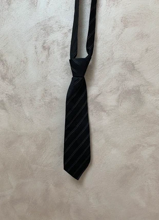 cravate 100% soie marque Devred, marque: Devred, état: Très bon état, 3,00 €, 3,85 € Protection acheteurs incluse