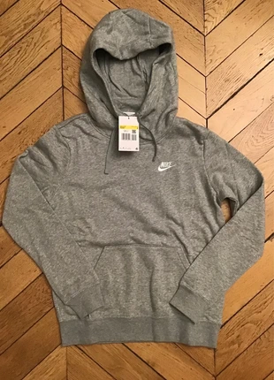 Sweat Nike Club Gris S Femme, marque: Nike, état: Neuf avec étiquette, taille: S / 36 / 8, 42,90 €, 45,75 € Protection acheteurs incluse
