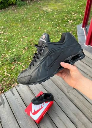 Nike Shox R4 taille 47 – État quasi neuf + boîte d’origine 🔥, état: Très bon état, taille: 47, 115,00 €, 121,45 € Protection acheteurs incluse