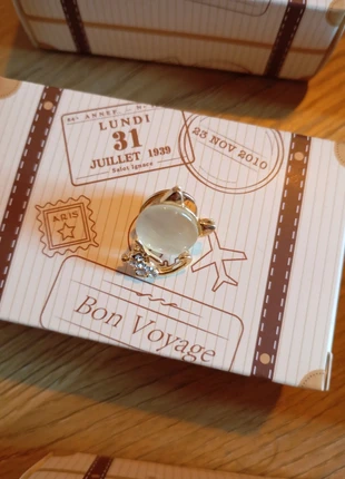 Broche avec la boîte, marca: luxe.fr, estado: Muito bom, €5.00, €5.95 inclui Proteção do Comprador Pro