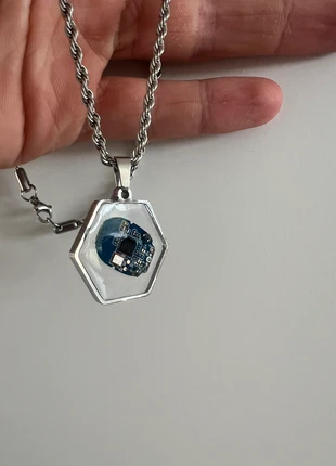 Collier circuit imprimé/ PCB, marke: Fait Main, zustand: Neu, 30,00 €, 32,20 € inklusive Vinted-Käuferschutz