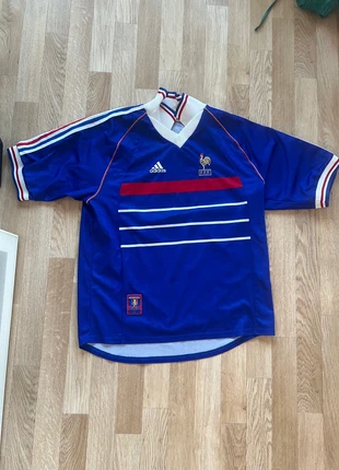 Maillots de foot adidas de 1998 de la france en taille L homme, marca: adidas, estado: Bom, tamanho: L, €95.00, €100.45 inclui Proteção do Comprador