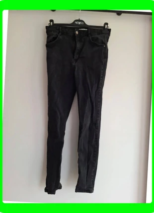 Jean skinny noir Pull&Bear taille 42, marque: Pull & Bear, état: Très bon état, taille: XL / 42 / 14, 5,00 €, 5,95 € Protection acheteurs (Pro) incluse