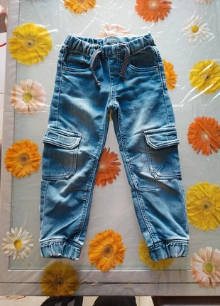 Jeans morbidi e comodi., brand: Impidimpi, condizioni: Ottime, taglia: 5 anni / 110 cm, €2.80, €3.64 include la Protezione acquisti