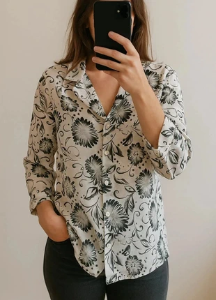 Chemise fluide à fleurs noires et blanches | Taille 44 équiv. L/XL idée cadeau Noël, brand: Vintage Dressing, condition: Very good, size: XXL / 44 / 16, €10.00, €11.20 includes Buyer Protection