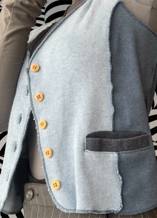 Gilet sans manches vintage patchwork, marque: Naf Naf, état: Très bon état, taille: XS / 34 / 6, 3,50 €, 4,38 € Protection acheteurs incluse