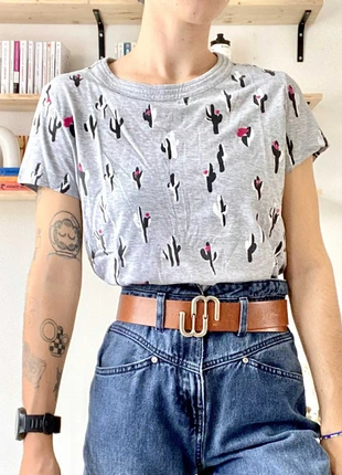 Top Kenzo en taille S - Très bon état, marque: Kenzo, état: Très bon état, taille: S / 36 / 8, 14,00 €, 15,40 € Protection acheteurs (Pro) incluse