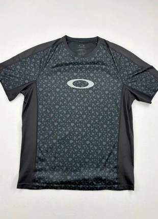 T-shirt technique Oakley Hydrolix Vintage noir à imprimé géométrique – Taille M, marca: Oakley, estado: Muy bueno, tamaño: M, 27,90 €, 30,00 € Protección al comprador Pro incluida