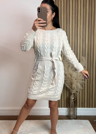 Magnifique robe pull crème avec ceinture taille 38, marca: Boutique Italiana, estado: Muy bueno, tamaño: M / 38 / 10, 27,00 €, 29,05 € Protección al comprador Pro incluida