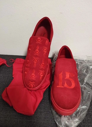 Tommy mikino slip-on made in Italy leather taglia EUR 44, marke: tommy mikino, zustand: Neu, größe: 44, 50,00 €, 53,20 € inklusive Vinted-Käuferschutz