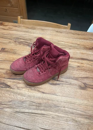 Af1 Montante, marque: Nike, état: Très bon état, taille: 37.5, 20,00 €, 21,70 € Protection acheteurs incluse