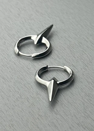 Boucles d’oreilles en pointes en acier inoxydable, marque: CHROME, état: Très bon état, 10,00 €, 11,20 € Protection acheteurs incluse