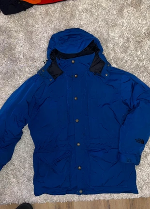 Doudoune The North Face bleue rembourrée ski hiver taille M, brand: The North Face, condizioni: Ottime, taglia: M, €39.90, €42.60 include la Protezione acquisti Pro