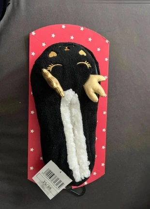 Pantoufle 35/38 idéal cadeaux, marque: happy surprise, état: Neuf avec étiquette, taille: 35, 10,00 €, 11,20 € Protection acheteurs incluse