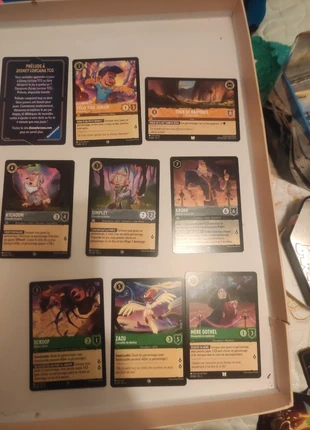 Lot de 9 cartes Lorcana – Personnages & Lieux Disney TCG, marke: Disney, zustand: Sehr gut, 6,00 €, 7,00 € inklusive Vinted-Käuferschutz