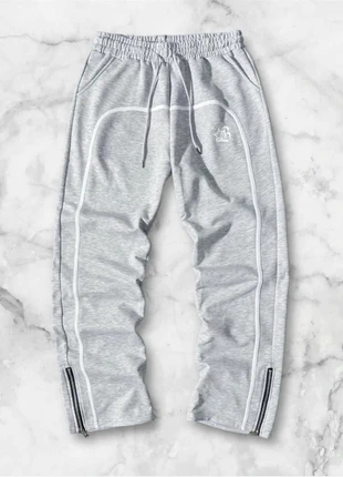 Pantalon de survêtement gris clair à bandes blanches taille M style streetwear sportif Y2K vintage, marque: y2k, état: Très bon état, taille: M, 40,00 €, 42,70 € Protection acheteurs (Pro) incluse