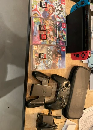 Lisez la description Nintendo switch, brand: Nintendo, condition: Very good, €150.00, €158.20 includes Buyer Protection