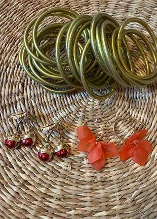 Lot de bijoux, marke: Cerise, zustand: Neu, 7,00 €, 8,05 € inklusive Vinted-Käuferschutz