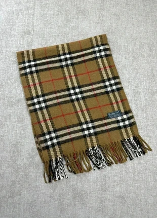 Écharpe Burberry beige, marque: Burberry, état: Très bon état, 55,00 €, 58,45 € Protection acheteurs (Pro) incluse