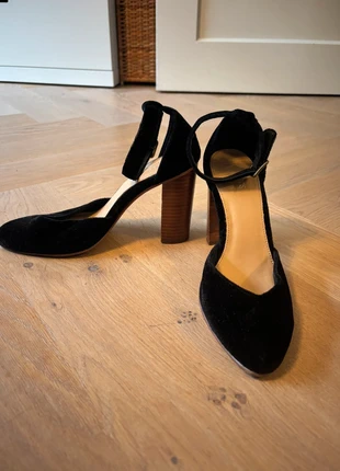 Black velvet pumps Soludos size 38, merk: Soludos, staat: Heel goed, maat: 38, € 7,50, € 8,58 inclusief Kopersbescherming