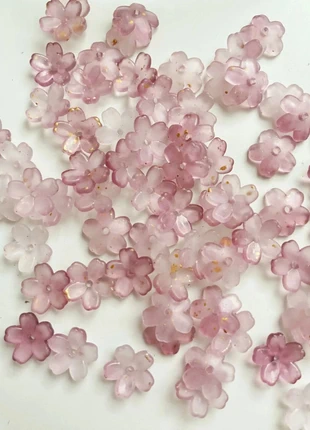 Fleurs en acrylique, 10 mm, lot de 70 pcs, état: Neuf sans étiquette, 1,00 €, 1,75 € Protection acheteurs (Pro) incluse