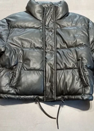 Doudoune Jennyfer taille S neuve, marque: Jennyfer, état: Neuf sans étiquette, taille: S / 36 / 8, 14,00 €, 15,40 € Protection acheteurs incluse