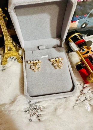 Boucles d’oreilles papillon – Zirconium & perles, or 18k plaqué, brand: Savoir Joaillerie, condition: Very good, €18.99, €20.64 includes Buyer Protection Pro