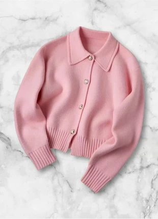 Gilet cardigan rose uni à col chemise et boutons dorés taille M style vintage Y2K chic, marke: Vintage, zustand: Sehr gut, größe: M / 38 / 10, 35,00 €, 37,45 € beinhaltet Vinted-Käuferschutz Pro