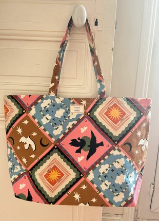 Totebag Sézane sac fourre-tout cabas en coton collaboration Pangea motif patchwork, brand: Sézane, condizioni: Nuovo senza cartellino, €15.00, €16.45 include la Protezione acquisti