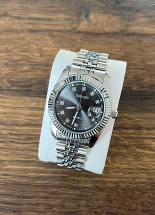 Montre élégante argenté, marque: Quartz, état: Neuf sans étiquette, taille: 39–42 mm, 16,00 €, 17,50 € Protection acheteurs incluse