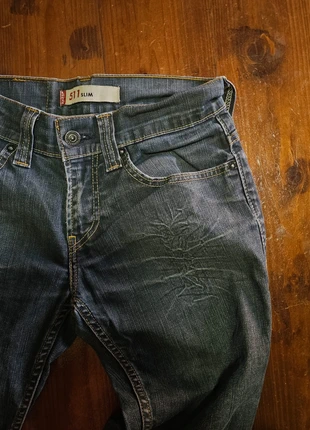 Jeans Levi's flared, marke: Levi's, zustand: Neu, größe: XS / 34 / 6, 15,00 €, 16,45 € inklusive Vinted-Käuferschutz