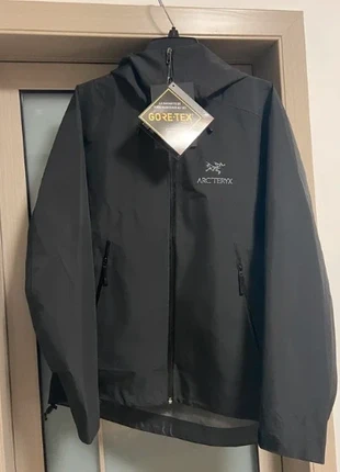 Giacca a vento nera, taglia XL, brand: Arc'teryx, condition: New with tags, size: XL, €120.00, €126.70 includes Buyer Protection
