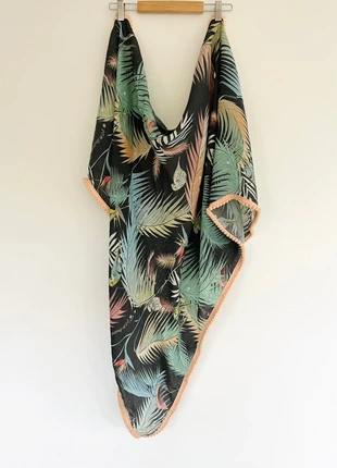 POM Amsterdam sjaal, merk: POM Amsterdam, staat: Heel goed, € 18,00, € 19,60 inclusief Kopersbescherming