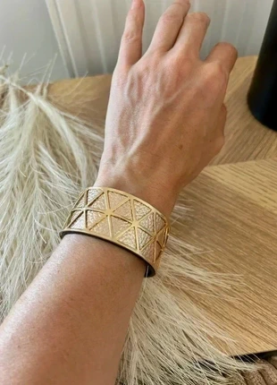 Très beau bracelet manchette doré lien réversible doré et noir, zustand: Neu, 13,80 €, 15,19 € inklusive Vinted-Käuferschutz